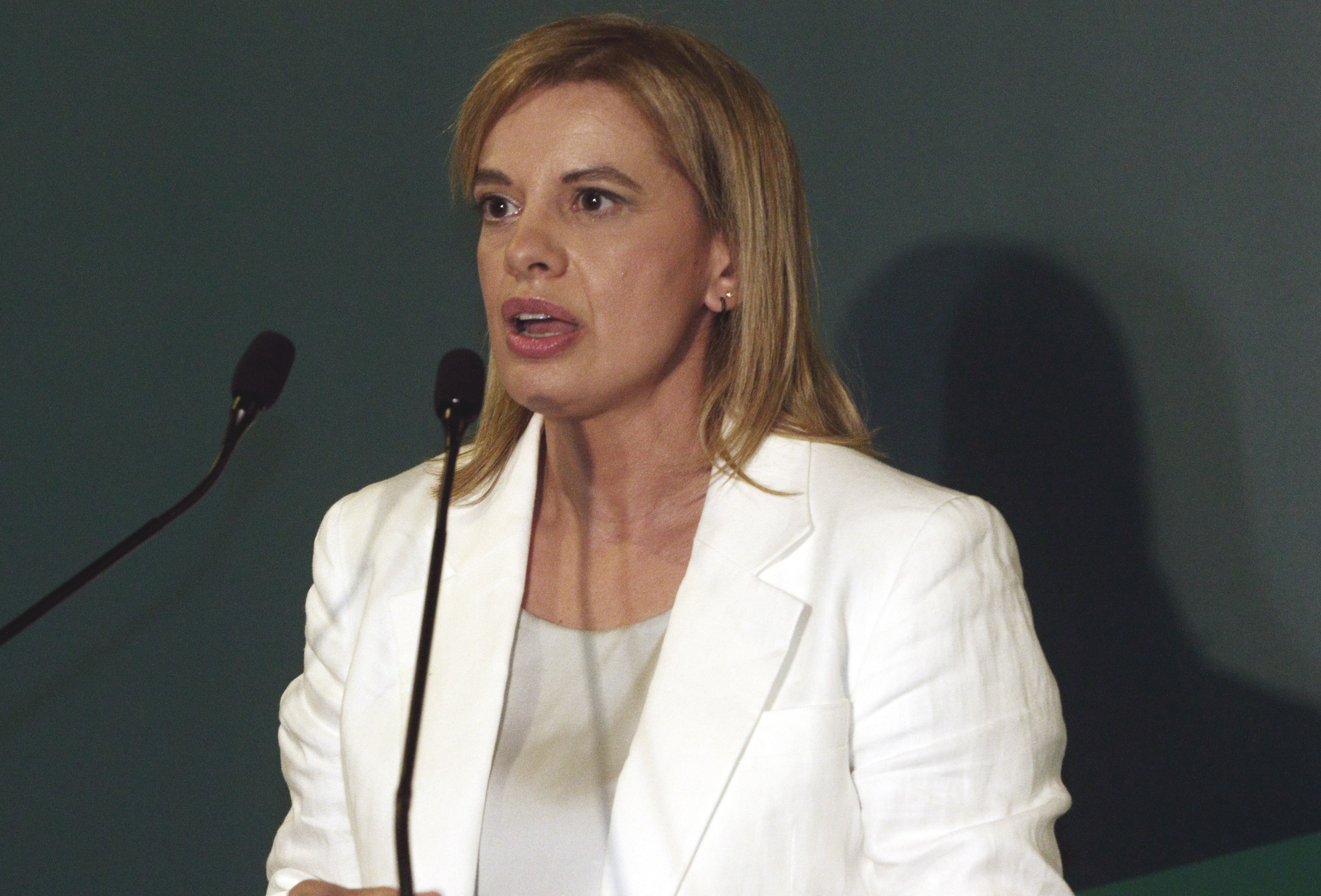 ΠαΣοΚ: Παραιτήθηκε η Ρόζα Βρεττού, προσχωρεί στην ΕΛΑΣ