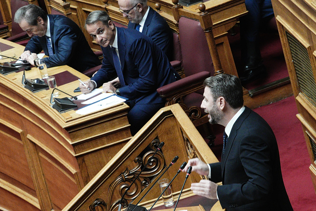 ΠαΣοΚ: Τα μηνύματα των δημοσκοπήσεων και η «ύποπτη» δήλωση Πάνα | Επικαιρότητα στο LivePress.gr