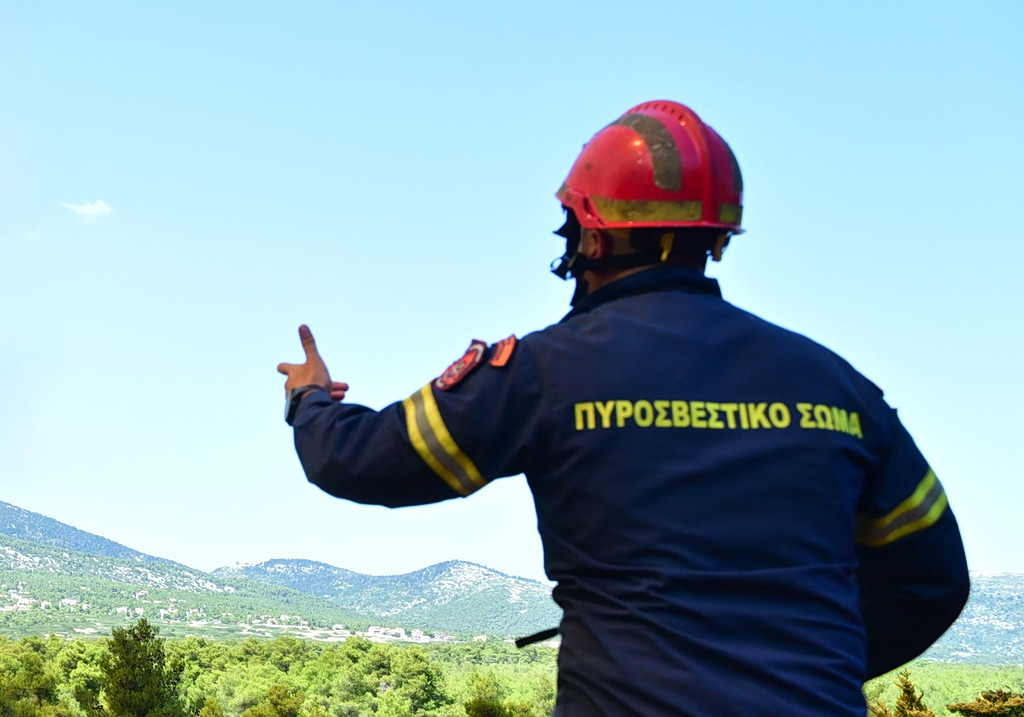 Ρόδος: Νεκρός πυροσβέστης σε επιχείρηση διάσωσης περιπατητών | Επικαιρότητα στο PlusTV.gr