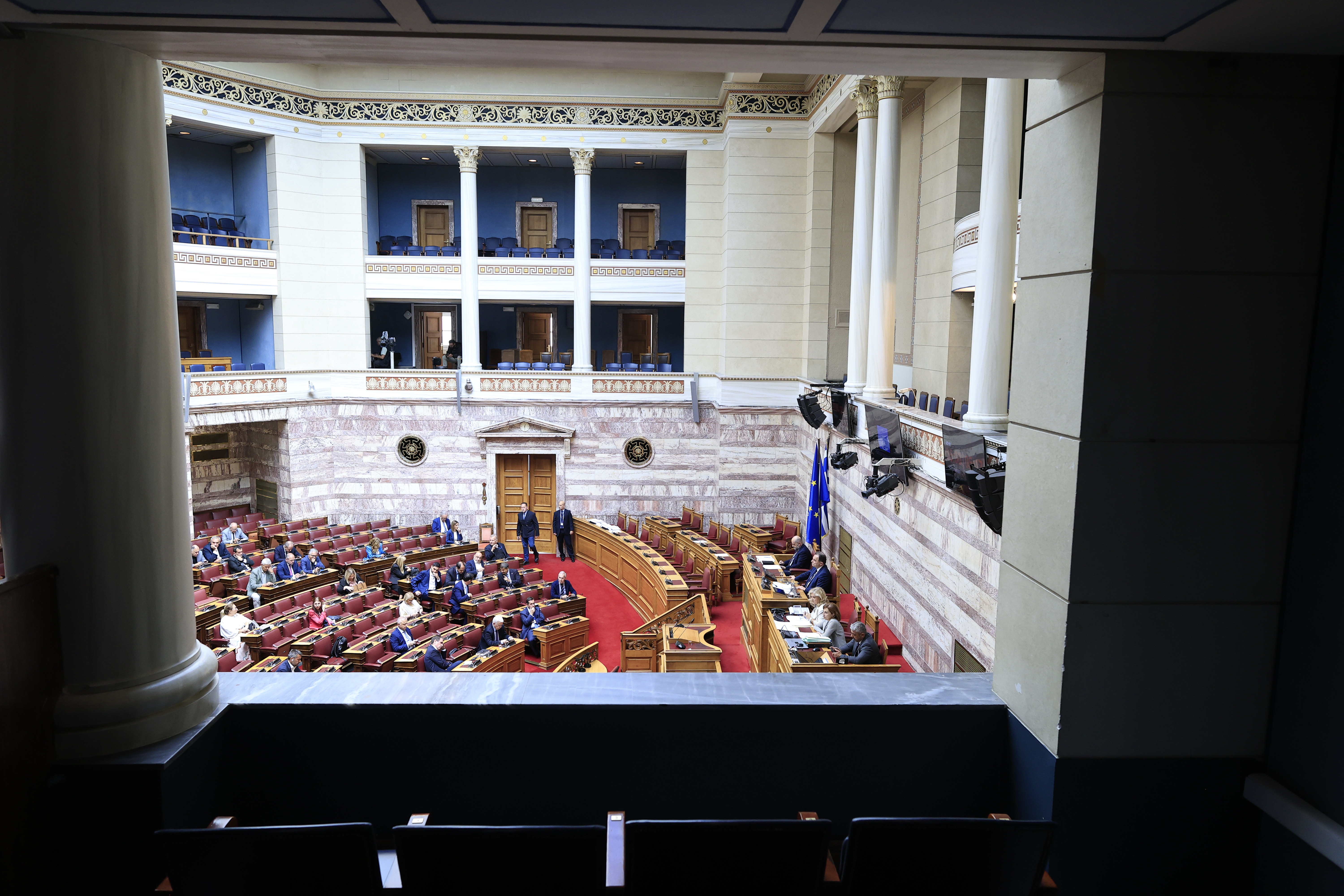 Tο «γαλάζιο τείχος» για Αυγενάκη-Λαζαρίδη προκαλεί αντιδράσεις – Ήρθη η ασυλία της Κωνσταντοπούλου