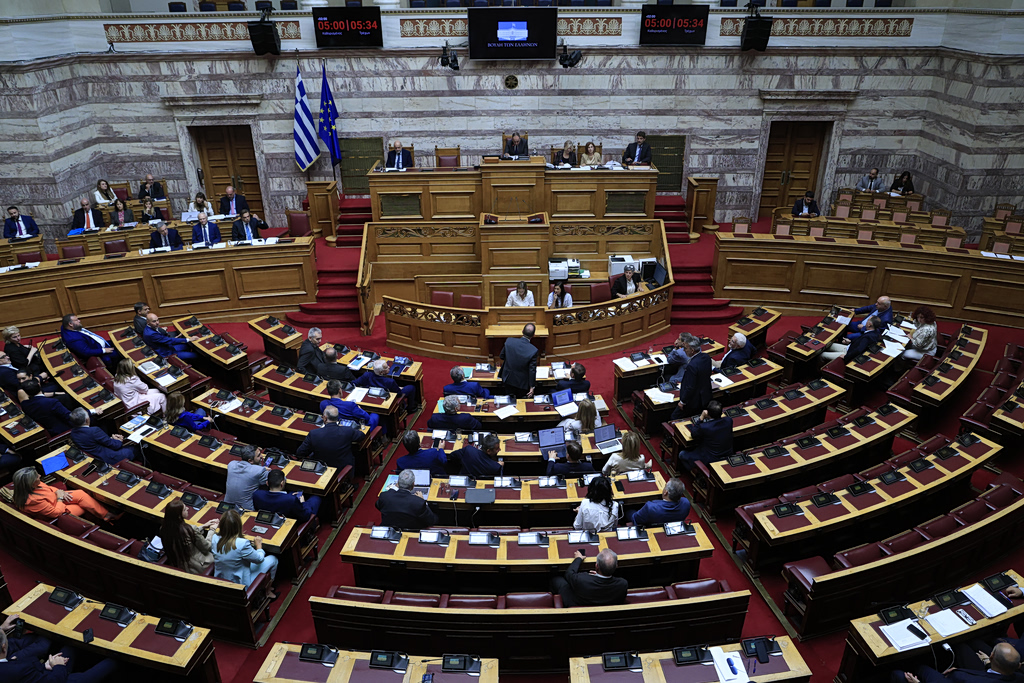 ΟΠΕΚΕΠΕ: Τι αλλαγές φέρνουν οι νομοτεχνικές διορθώσεις στο άρθρο 74, σήμερα η ψηφοφορία | Επικαιρότητα στο LivePress.gr