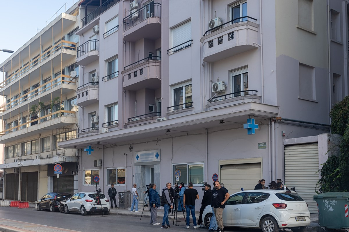 Λουκέτο και εισαγγελέας στην κλινική με το παράνομο ογκολογικό: «Σκαλίζουν» τυφλούς ελέγχους και συγκάλυψη - Ποιοι καλούνται ως ύποπτοι