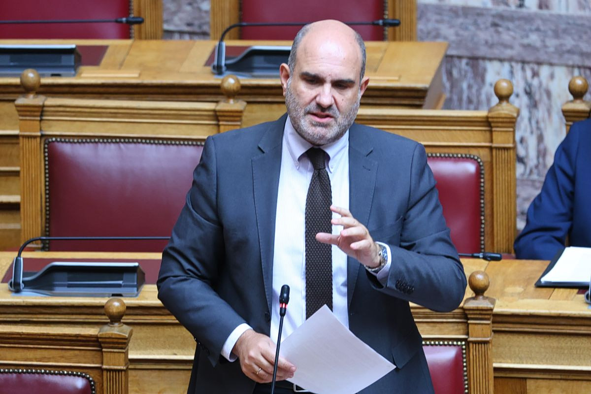 Μαρκόπουλος για στεγαστική κρίση: «Δεν είμαστε εκτός ζωής» - Κόντρα για τα ενοίκια