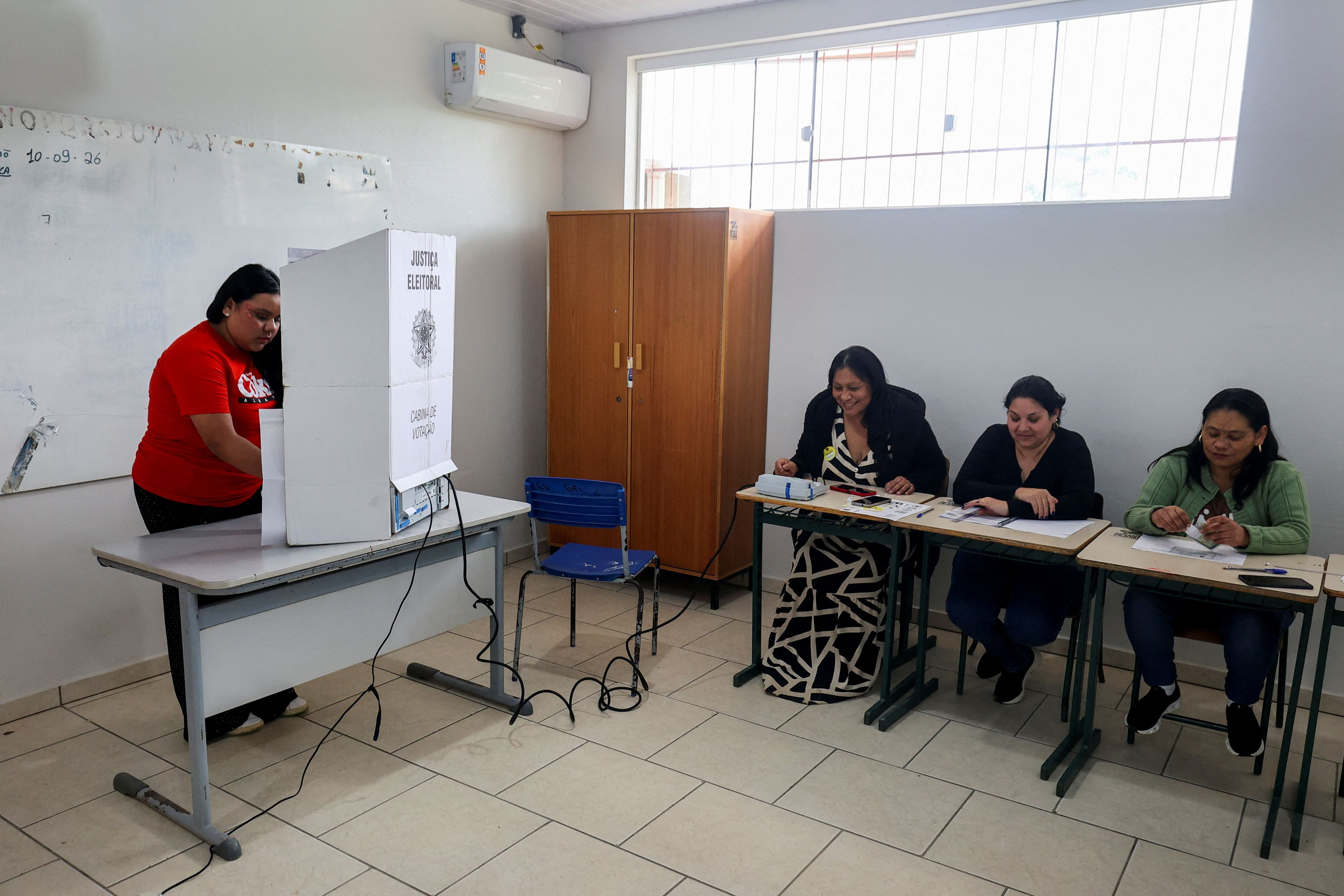 Εκλογές στη Βραζιλία: Η μάχη Λούλα και Μπολσονάρου στη σκιά του Τραμπ