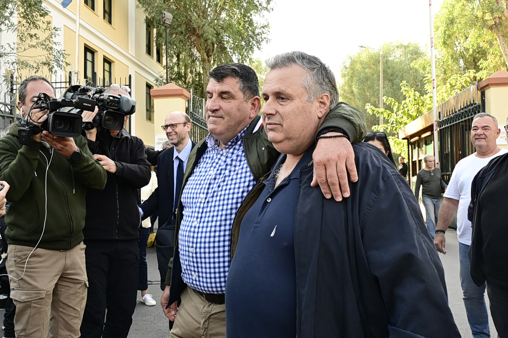 Υπόθεση Βαλυράκη: Πρώτη δήλωση των ψαράδων μετά την αθώωση – «Λυτρωθήκαμε» | Επικαιρότητα στο LivePress.gr