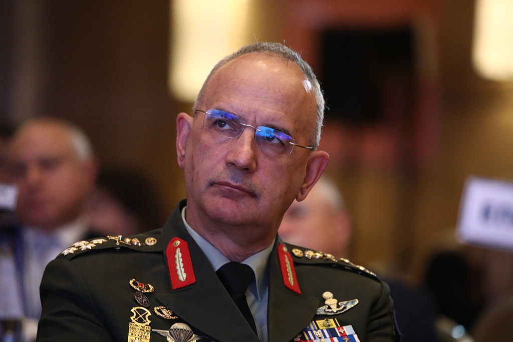 Μήνυμα αποτροπής από τον Αρχηγό ΓΕΕΘΑ – Επενδύσεις 3,5 δισ. ευρώ σε 32 υποδομές | Επικαιρότητα στο LivePress.gr