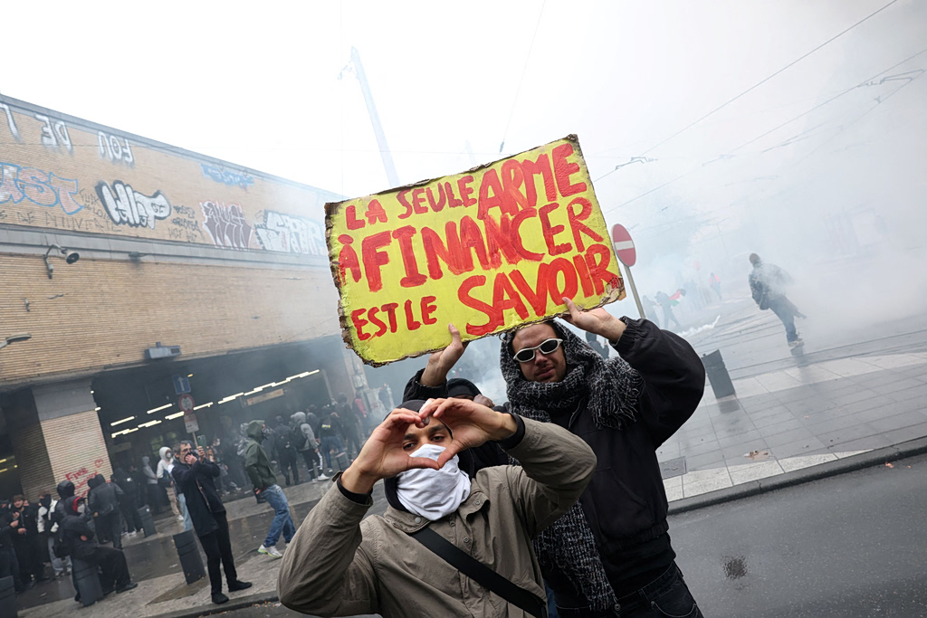 Βέλγιο: Απαγόρευση συγκεντρώσεων άνω των τριών ατόμων στη Λιέγη – Επεισόδια στις Βρυξέλλες | Επικαιρότητα στο PlusTV.gr