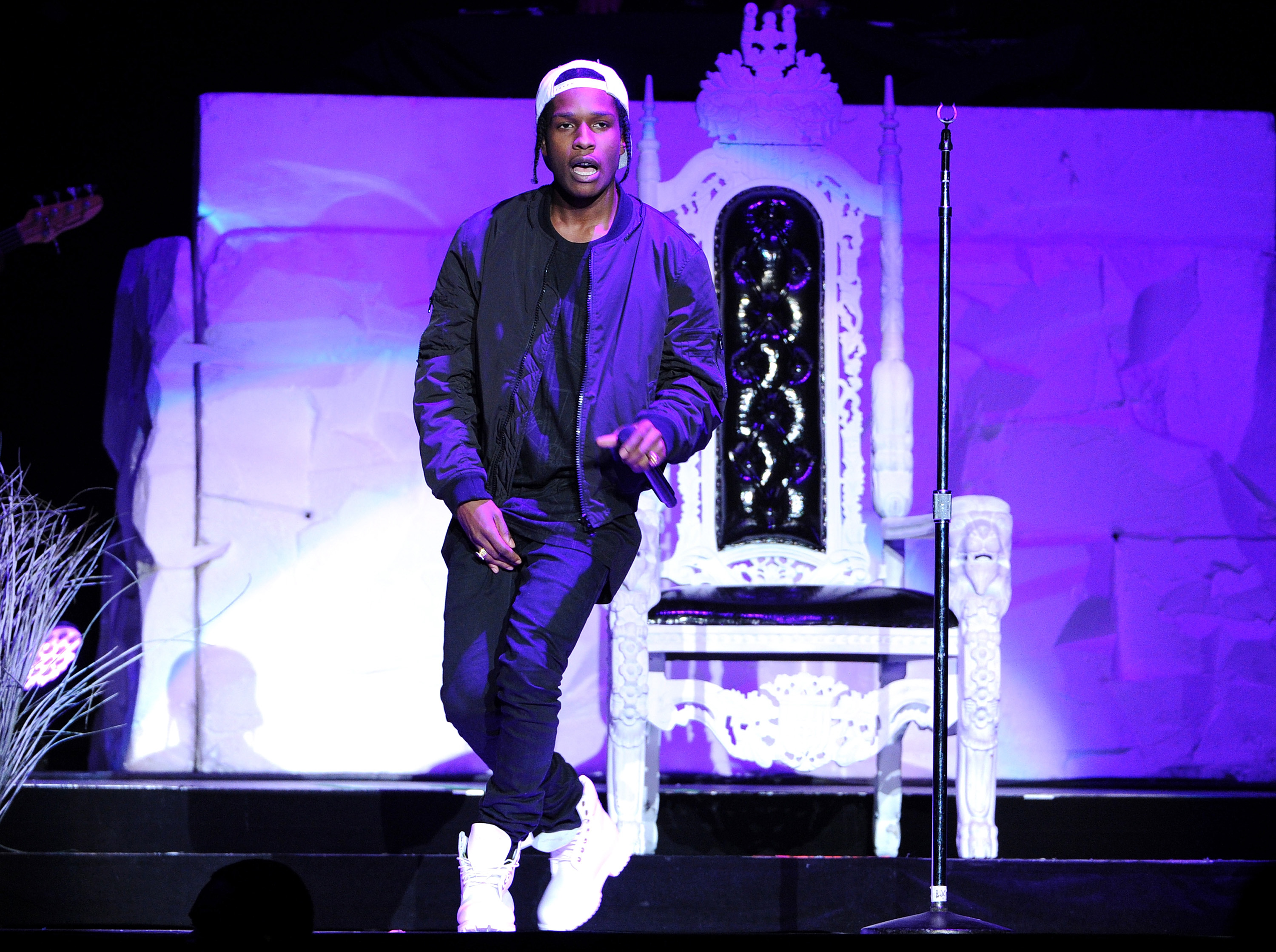 Ο A$AP Rocky απογείωσε το ΟΑΚΑ. Και απογειώθηκε από το ΟΑΚΑ – Όσα ζήσαμε στη συναυλία του