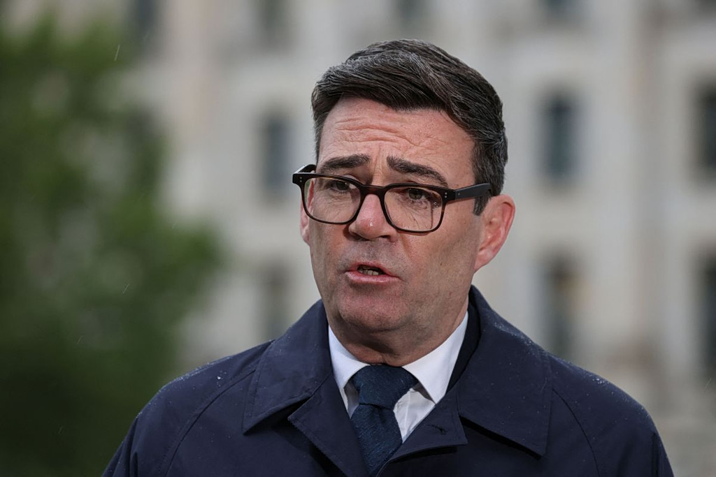 Μπέρναμ: Η Ρωσία παρενέβη στο Brexit – Ένταση με τους Τόρις και σενάριο επιστροφής στην ΕΕ | Επικαιρότητα στο LivePress.gr