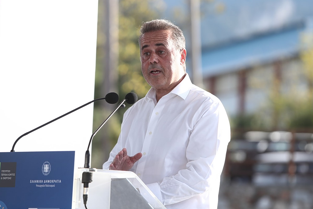 Παπασταύρου: Κλείνουν οι ΧΑΔΑ σε Κάλυμνο, Μύκονο, Παξούς, Πάτμο, Σίφνο και Τήνο | Επικαιρότητα στο LivePress.gr