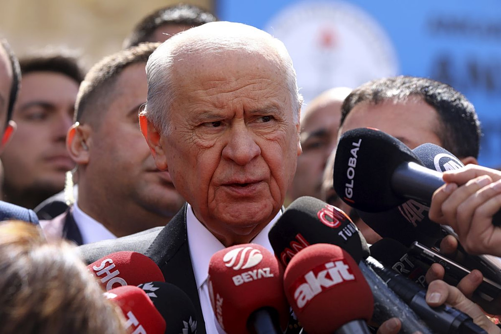 Μπαχτσελί απειλεί την Ελλάδα: «Δε θα αισθάνεται ασφαλής, όποιες συμμαχίες κι αν συνάψει» | Επικαιρότητα στο LivePress.gr