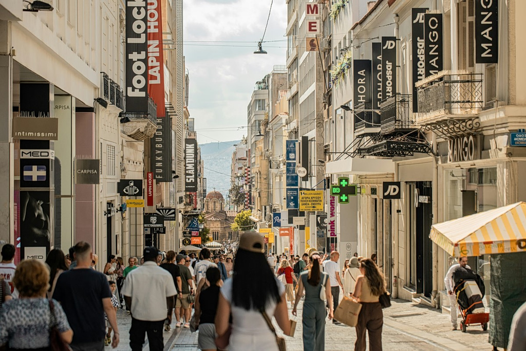 ΙΟΒΕ: Αυξημένος πληθωρισμός, λιγότερη ανάπτυξη η πρόβλεψή του | Επικαιρότητα στο LivePress.gr