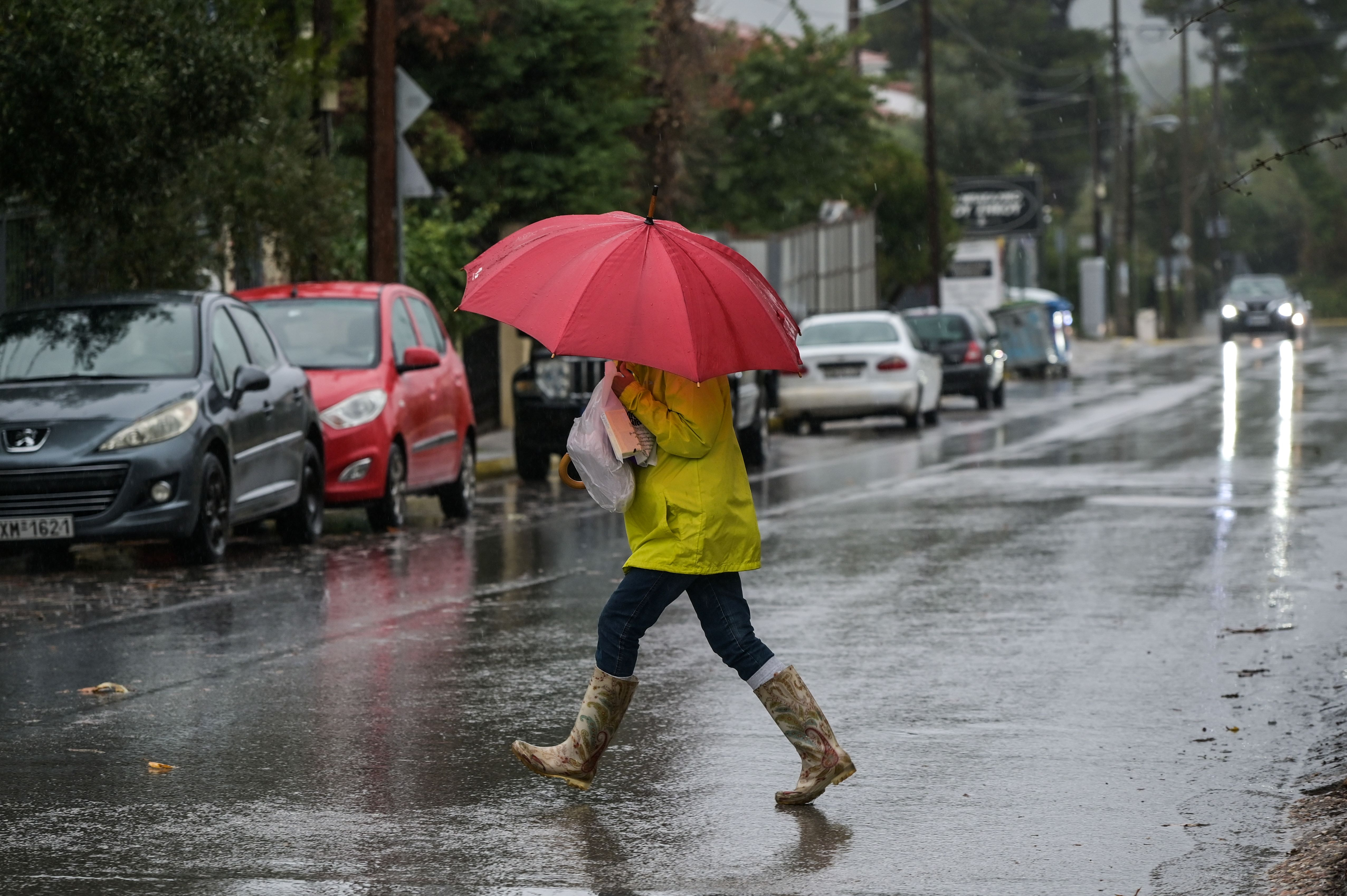 Διήμερη κακοκαιρία εξπρές με ισχυρές καταιγίδες - Πότε θα βρέξει στην Αθήνα