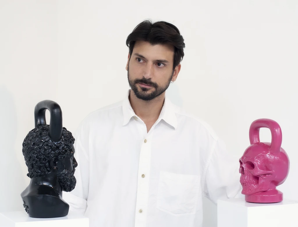 Weights of Art: Όταν το βάρος αποκτά εικόνα | Επικαιρότητα στο PlusTV.gr