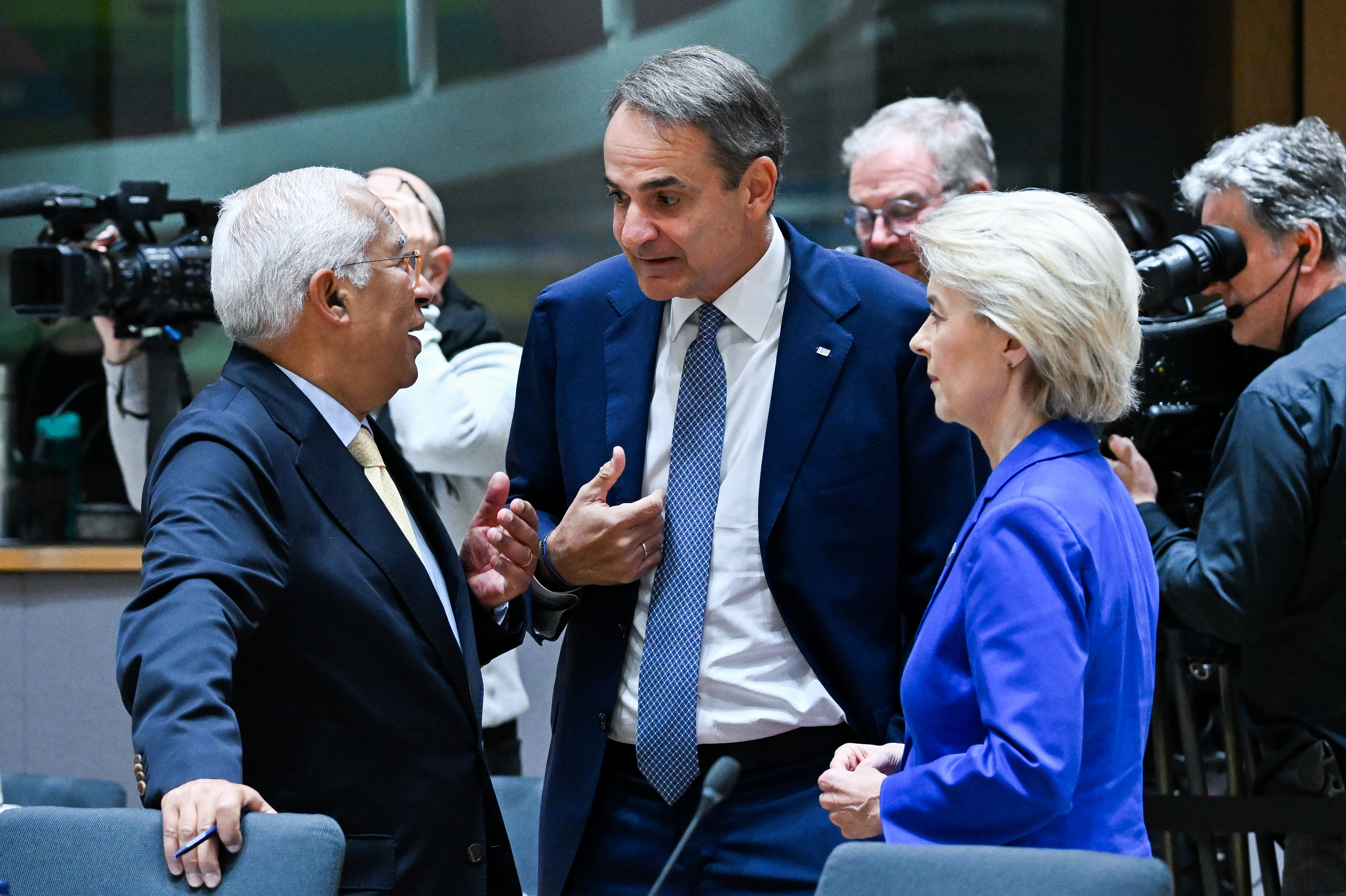 Η Ευρώπη τριχοτομείται - Σκληρή αντιπαράθεση στη Σύνοδο Κορυφής για τη δημοσιονομική ευελιξία