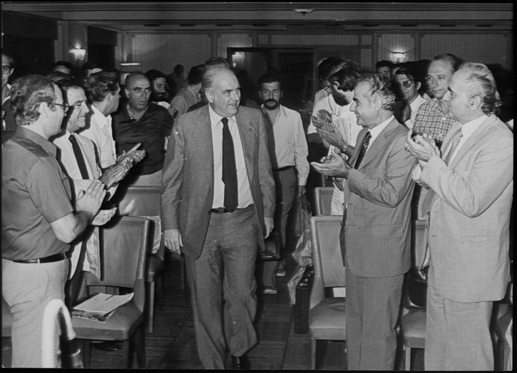 ΠαΣοΚ: 45 χρόνια μετά, η «Αλλαγή» του Ανδρέα Παπανδρέου δίνει ραντεβού στο Αιγάλεω | Επικαιρότητα στο LivePress.gr