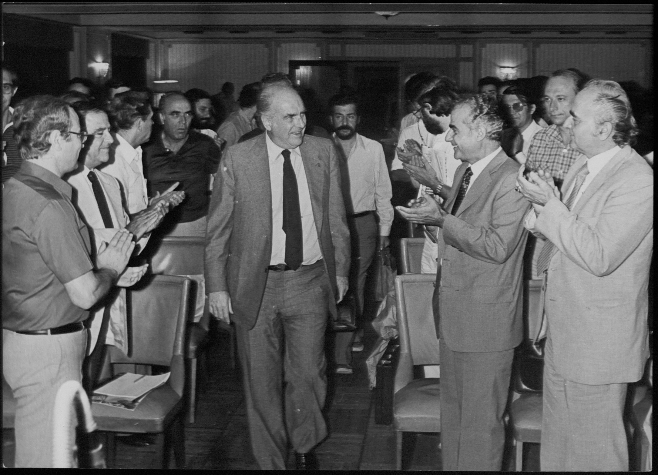ΠαΣοΚ: 45 χρόνια μετά, η «Αλλαγή» του Ανδρέα Παπανδρέου δίνει ραντεβού στο Αιγάλεω