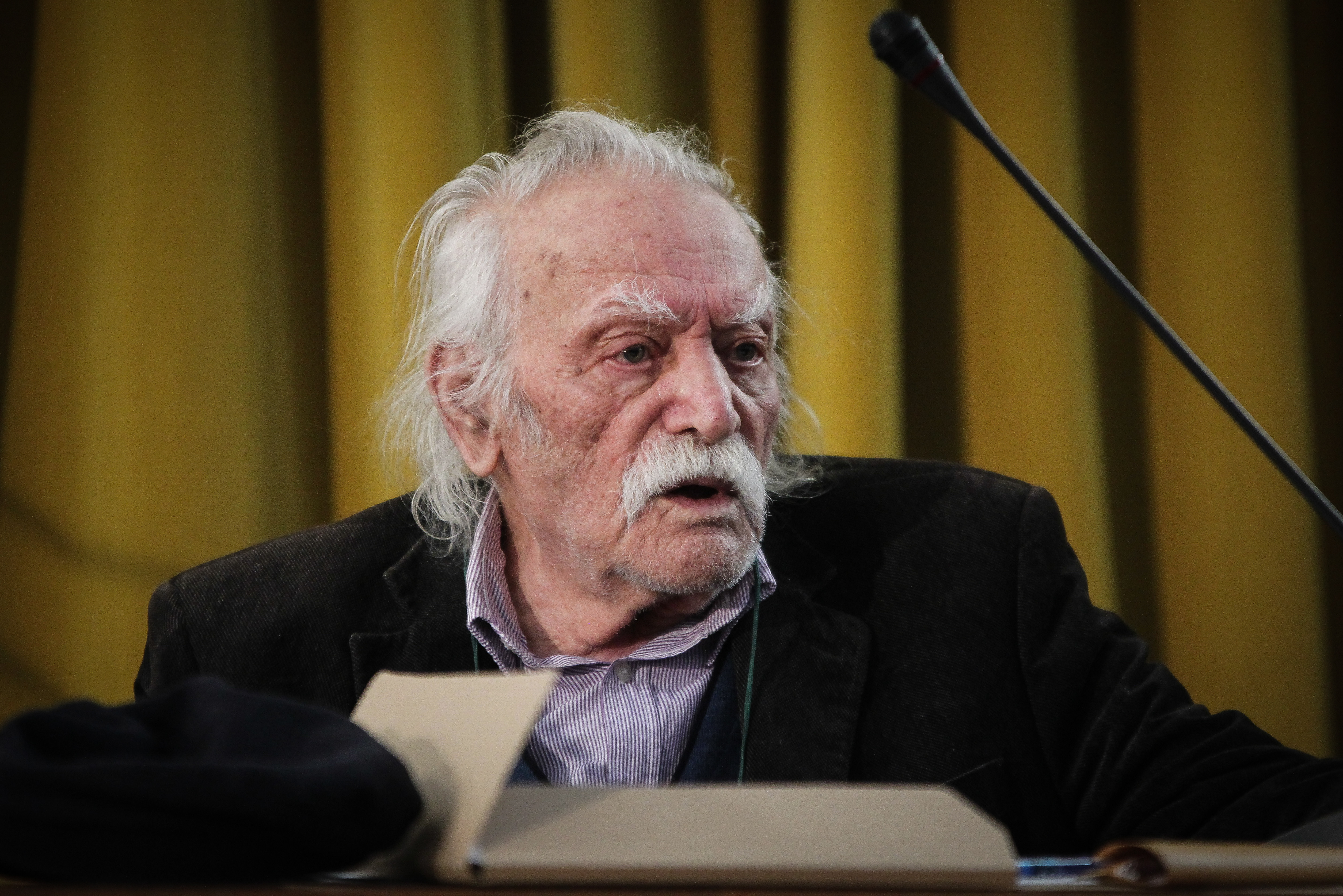 Αρχείο Μανώλη Γλέζου: Ένα ανεξίτηλο αποτύπωμα στη σύγχρονη ελληνική ιστορία
