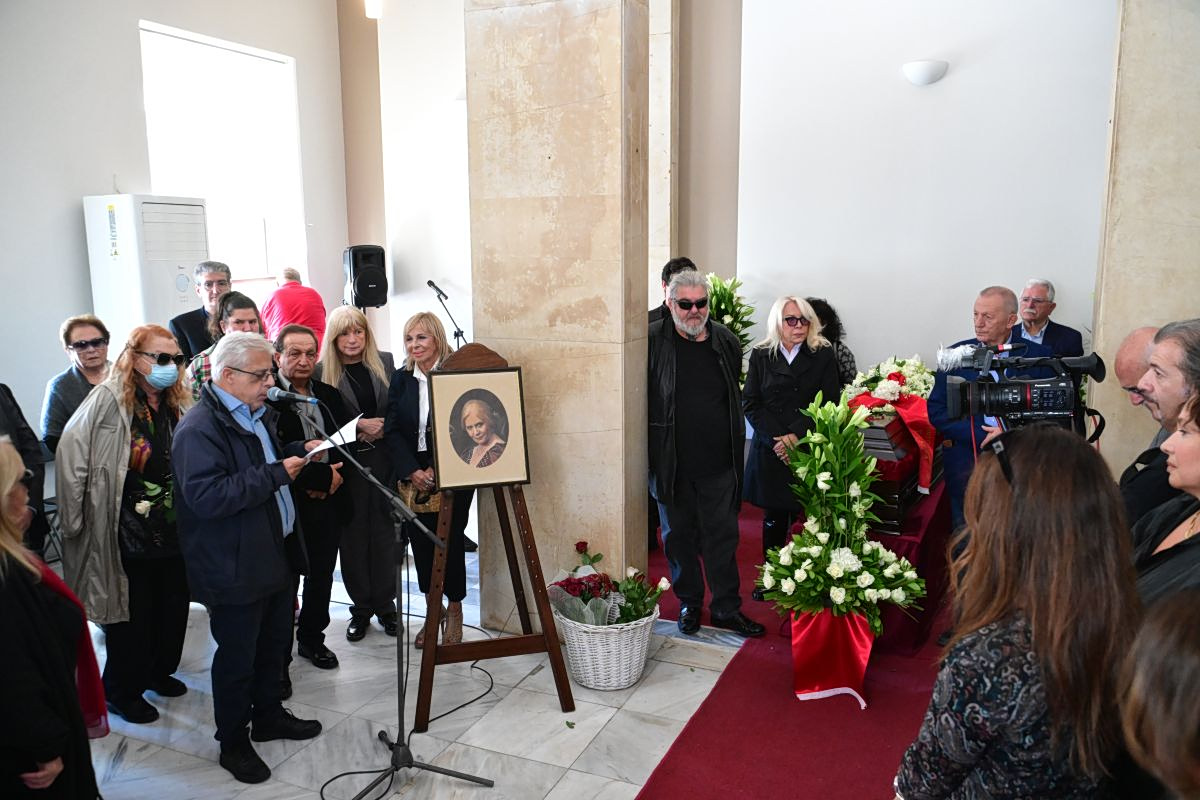 Τελευταίο αντίο στην Μπέτυ Βαλάση