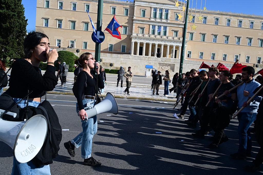 Απεργία 21η Οκτωβρίου: Οι συγκεντρώσεις, τι ισχύει για σχολεία και ΜΜΜ | Επικαιρότητα στο PlusTV.gr