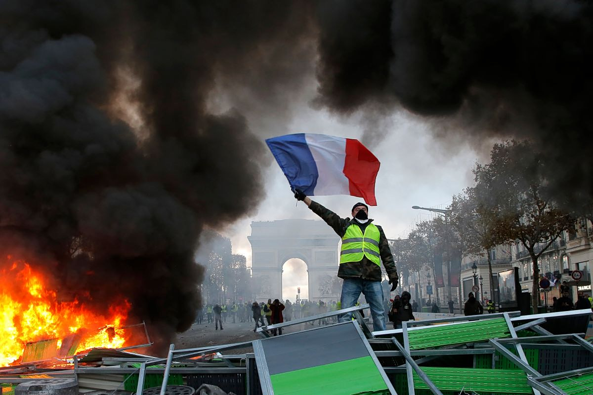 «Bismillah, c’est les ténèbres»: Το viral σύνθημα στη Γαλλία - Πώς προέκυψε