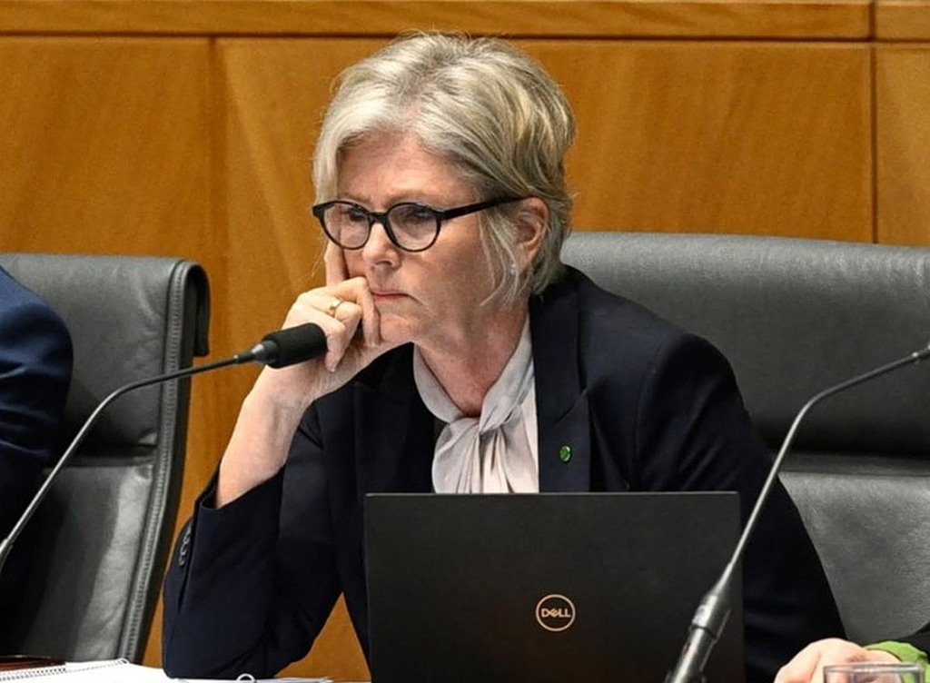 Αυστραλία: Ακρωτηριάστηκε και στα δύο πόδια η βουλευτής που παρασύρθηκε από αυτοκίνητο | Επικαιρότητα στο LivePress.gr