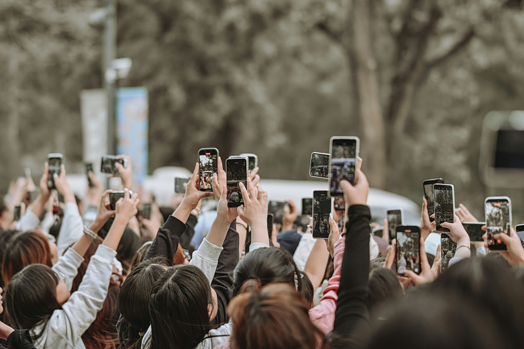 Γαλλική Ριβιέρα: «Φρένο» στους influencers βάζει ιστορικό ξενοδοχείο | Επικαιρότητα στο LivePress.gr