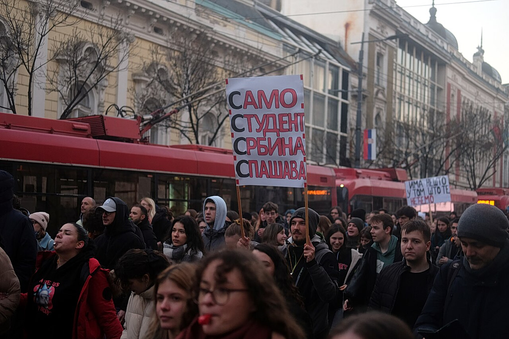 Σερβία: Το φοιτητικό κίνημα απειλεί τον Βούτσιτς στις κάλπες της Κυριακής | Επικαιρότητα στο LivePress.gr
