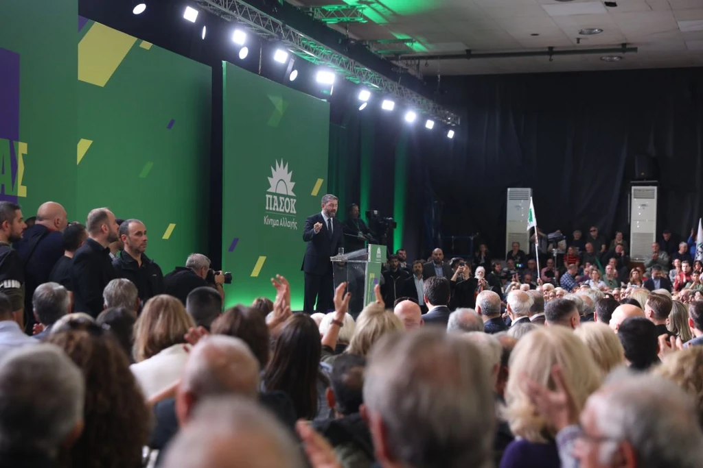 ΠαΣοΚ: Οι τρεις σταθμοί που άλλαξαν την ψυχολογία | Επικαιρότητα στο LivePress.gr