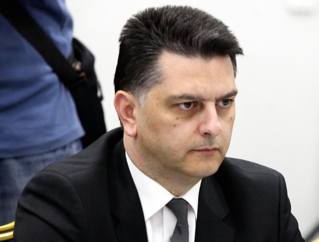 Μιχάλης Μπεκίρης: Αποχωρεί προσωρινά από τα καθήκοντά του | Επικαιρότητα στο PlusTV.gr