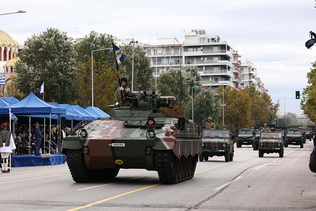 28η Οκτωβρίου: Ολοκληρώθηκη η παρέλαση στη Θεσσαλονίκη | Επικαιρότητα στο LivePress.gr
