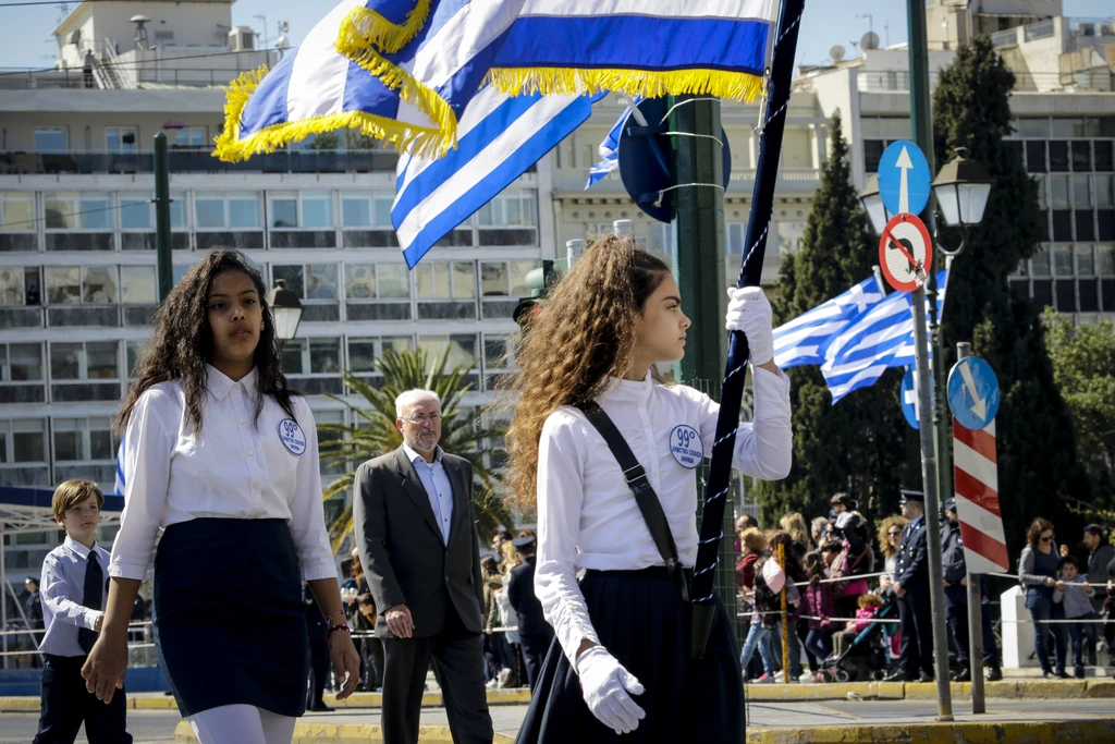 28η Οκτωβρίου: Κυκλοφοριακές Ρυθμίσεις, κλειστοί δρόμοι – Πώς θα κινηθούν μετρό, τραμ | Επικαιρότητα στο LivePress.gr