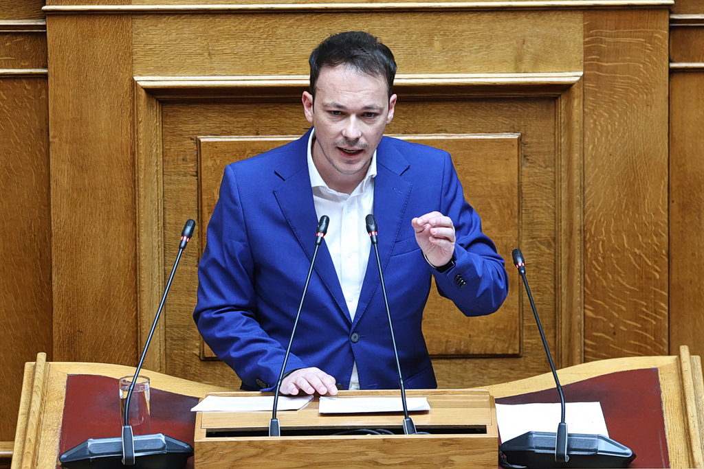 Παραιτείται ο Ζαμπάρας από ΣΥΡΙΖΑ – Ποιος παίρνει τη βουλευτική έδρα | Επικαιρότητα στο PlusTV.gr