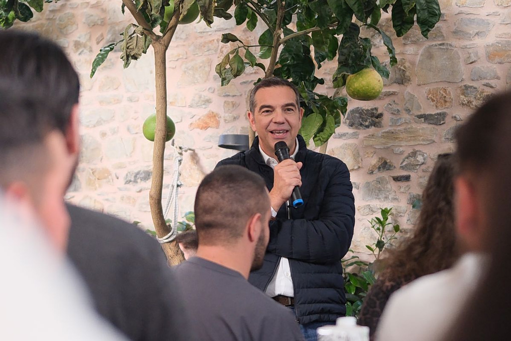 Αλέξης Τσίπρας: Η δημοσκοπική στασιμότητα, τα όρια της επιστροφής και η απειλή του ΠαΣοΚ | Επικαιρότητα στο LivePress.gr