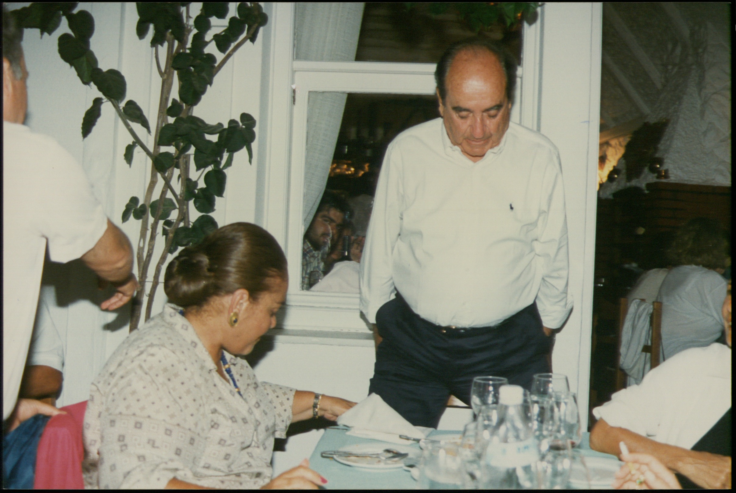 Η πολιτική γύρω από το τραπέζι της κυρίας Μαρίκας