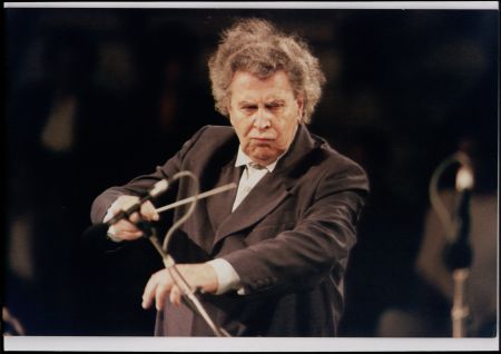 Η μουσική του Μίκη Θεοδωράκη στην κορυφή του κόσμου (video)