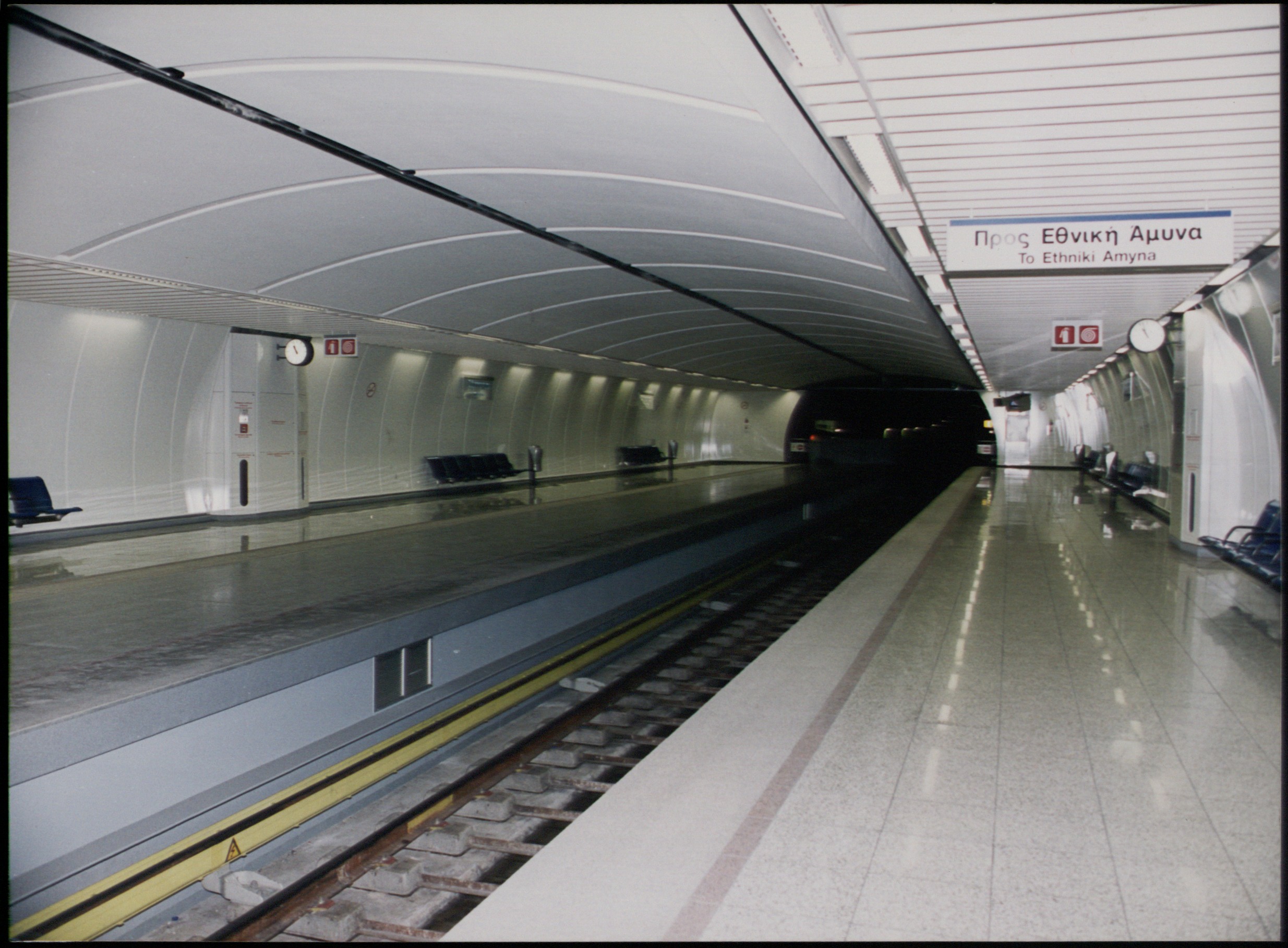 Τελική ευθεία για να μπουν μπάρες στο μετρό και τον ηλεκτρικό