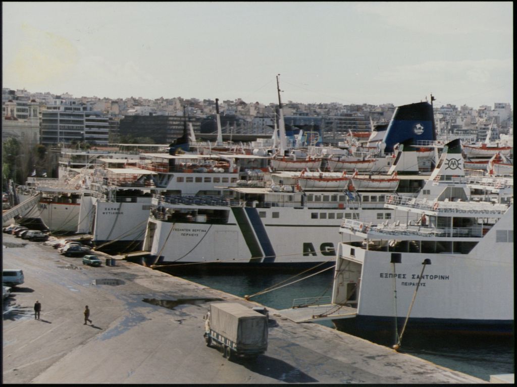 Ο Δήμος και τα Επιμελητήρια στο διαγωνισμό για το λιμάνι του Πειραιά