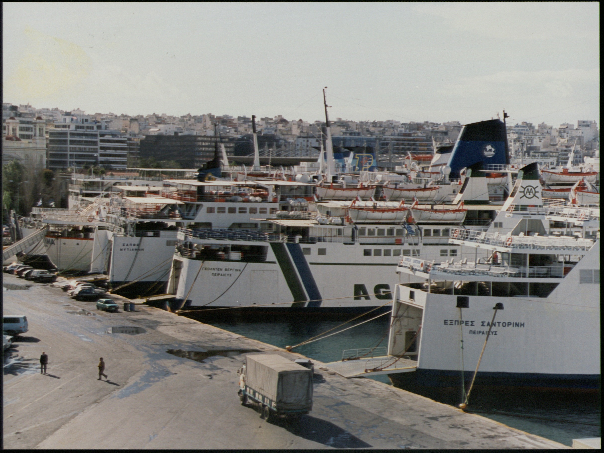 Ο Δήμος και τα Επιμελητήρια στο διαγωνισμό για το λιμάνι του Πειραιά